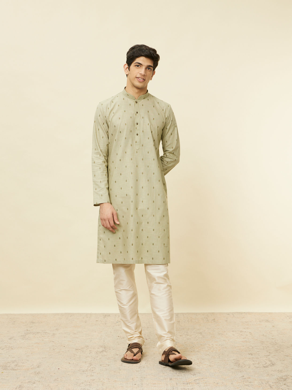 alt message - Manyavar Men Smoke Green Buta Printed Kurta image number 2